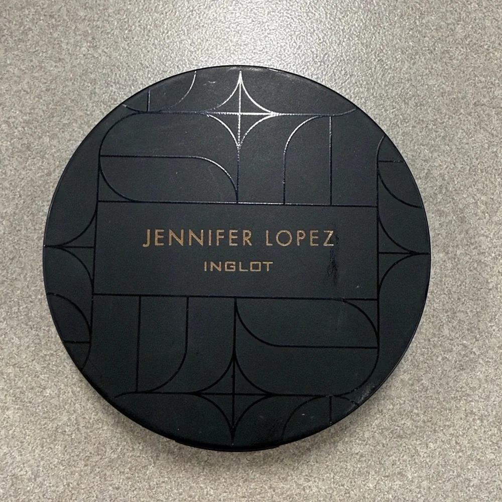 INGLOT  x Jennifer Lopez limited edition bronzer j211 sun-kissed
